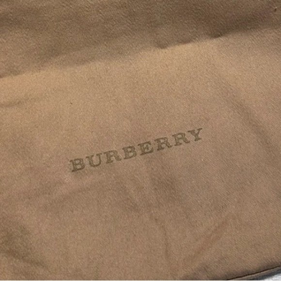Burberry EUC Peyton - Picture 4 of 10